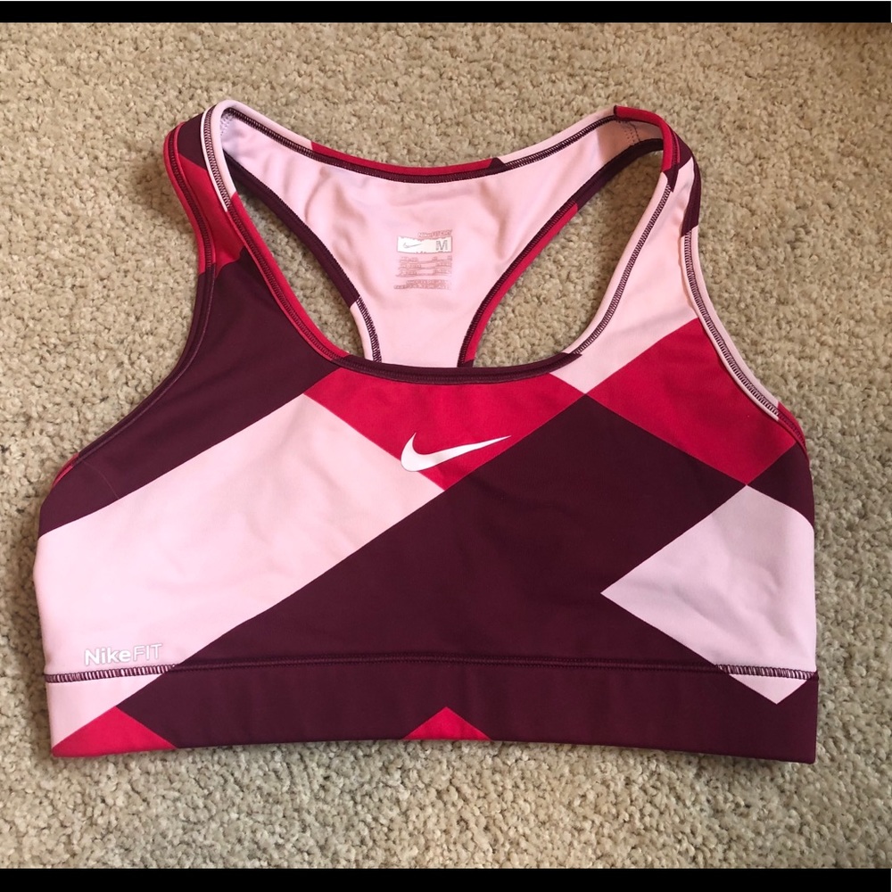 Women’s Nike sports bra- Size M